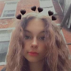 Meet your Posher, Abigail